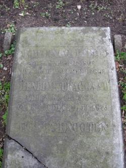 Grafmonument A.a.15