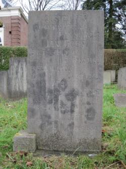 Grafmonument B.e.09