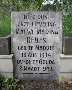 Grafmonument B.m.18