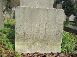 Grafmonument B.z.04b
